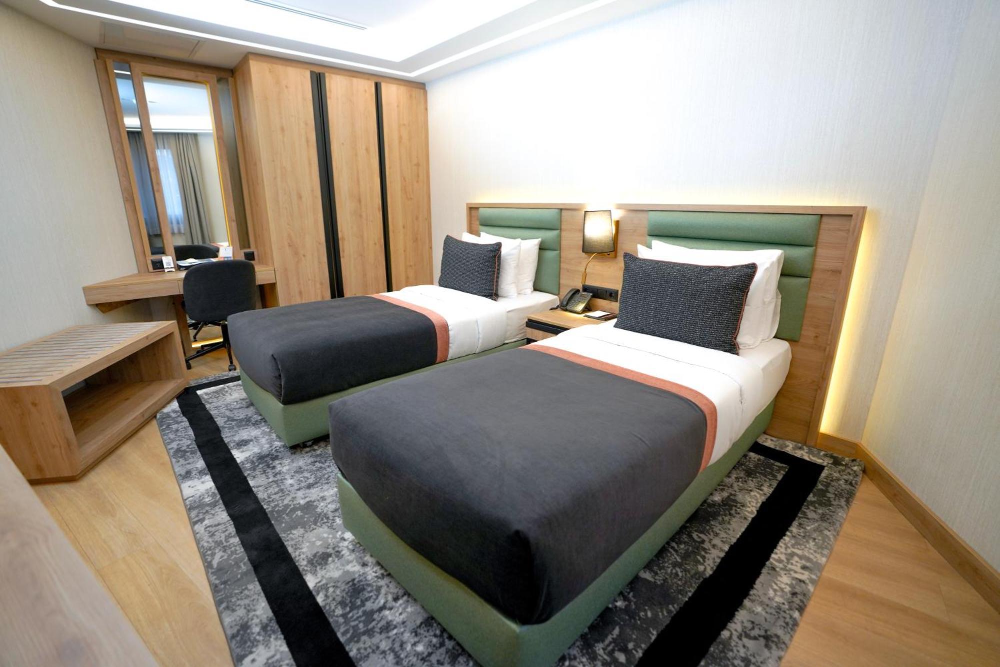 Vital Hotel Suites — Photos 1